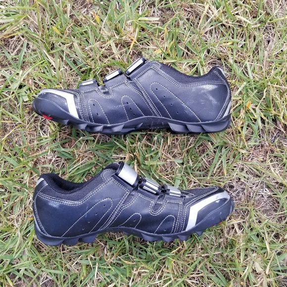 Shimano M076 Men's Cycling Shoe  Size 45 (10.5) No Cleats - Picture 3 of 12
